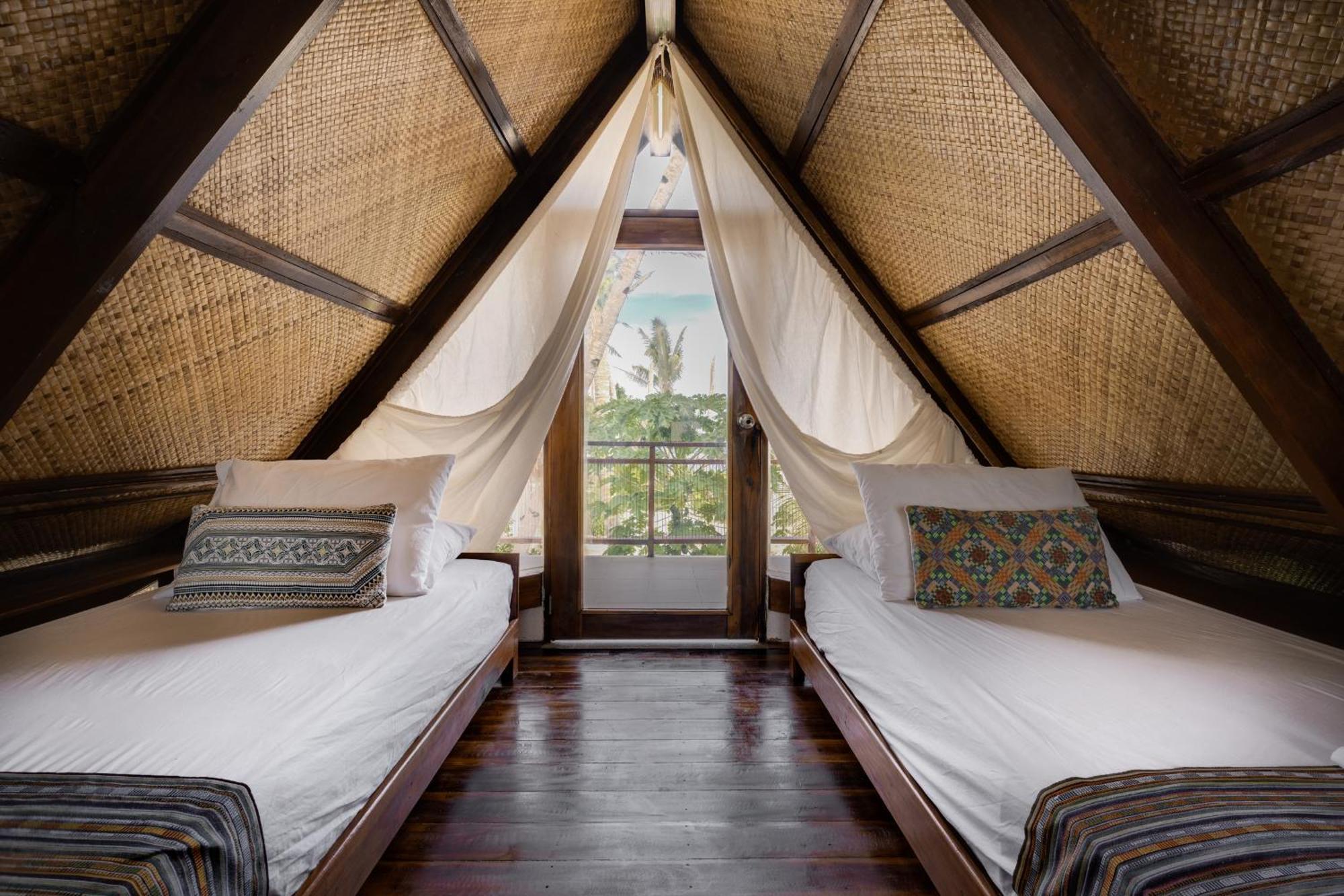 Harana Surf Resort General Luna  Ngoại thất bức ảnh